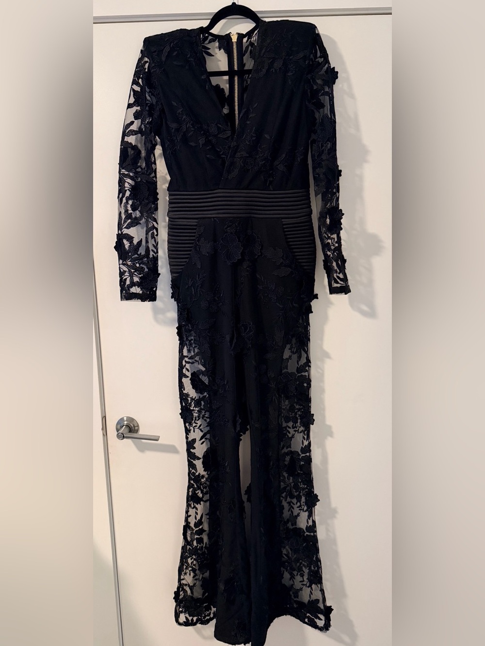 ZHIVAGO Where You Tend A Rose Jumpsuit Size 8 Brand New without tags - Picture 6 of 8